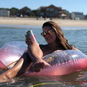 Meet your Posher, Alli